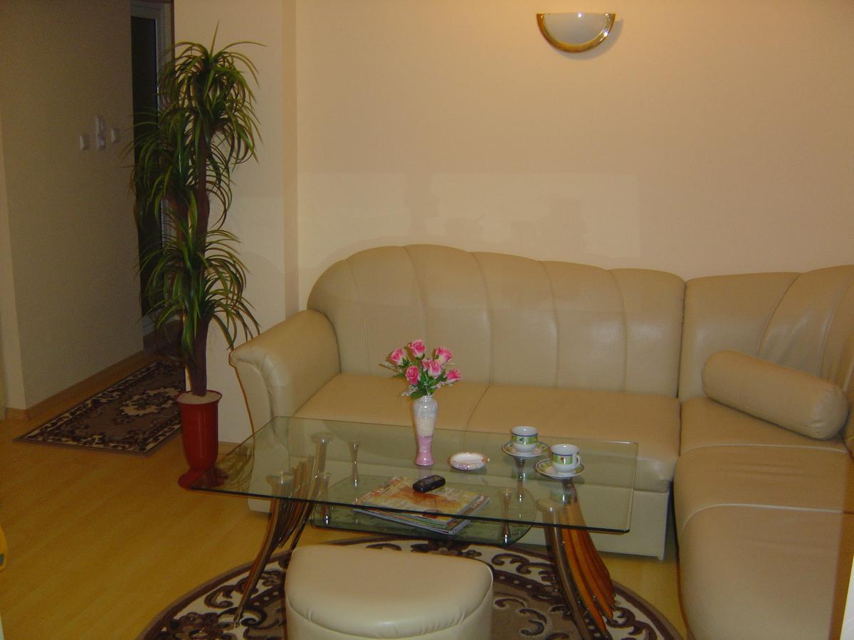 Casa Brava 2 Apartments สวิติ วลัส ภายนอก รูปภาพ