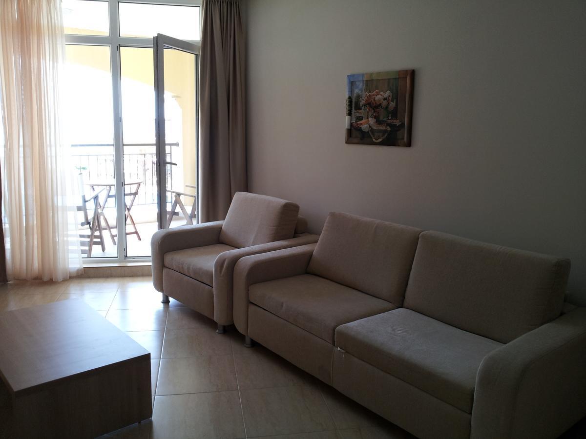 Casa Brava 2 Apartments สวิติ วลัส ภายนอก รูปภาพ