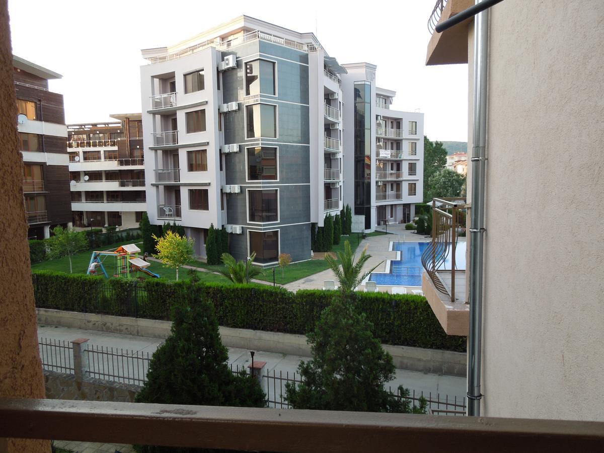 Casa Brava 2 Apartments สวิติ วลัส ภายนอก รูปภาพ