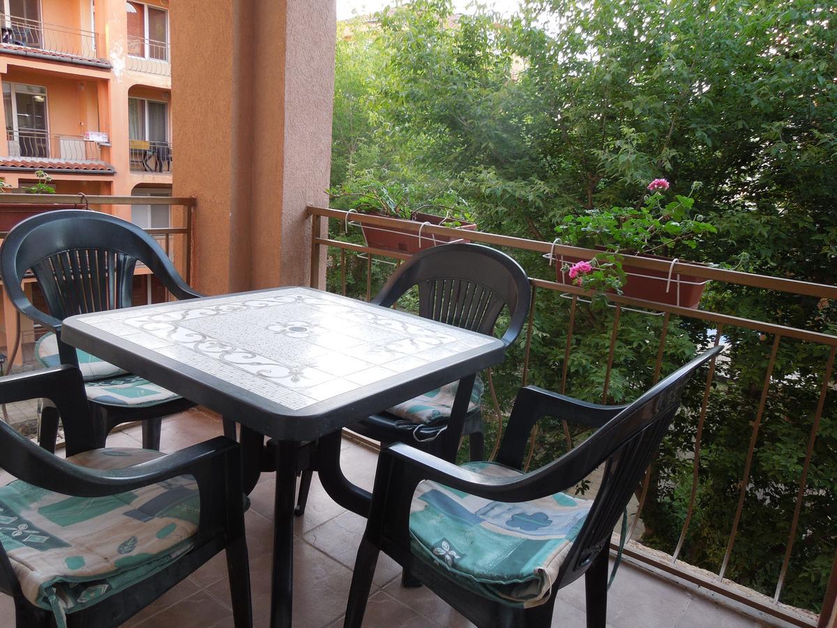 Casa Brava 2 Apartments สวิติ วลัส ภายนอก รูปภาพ