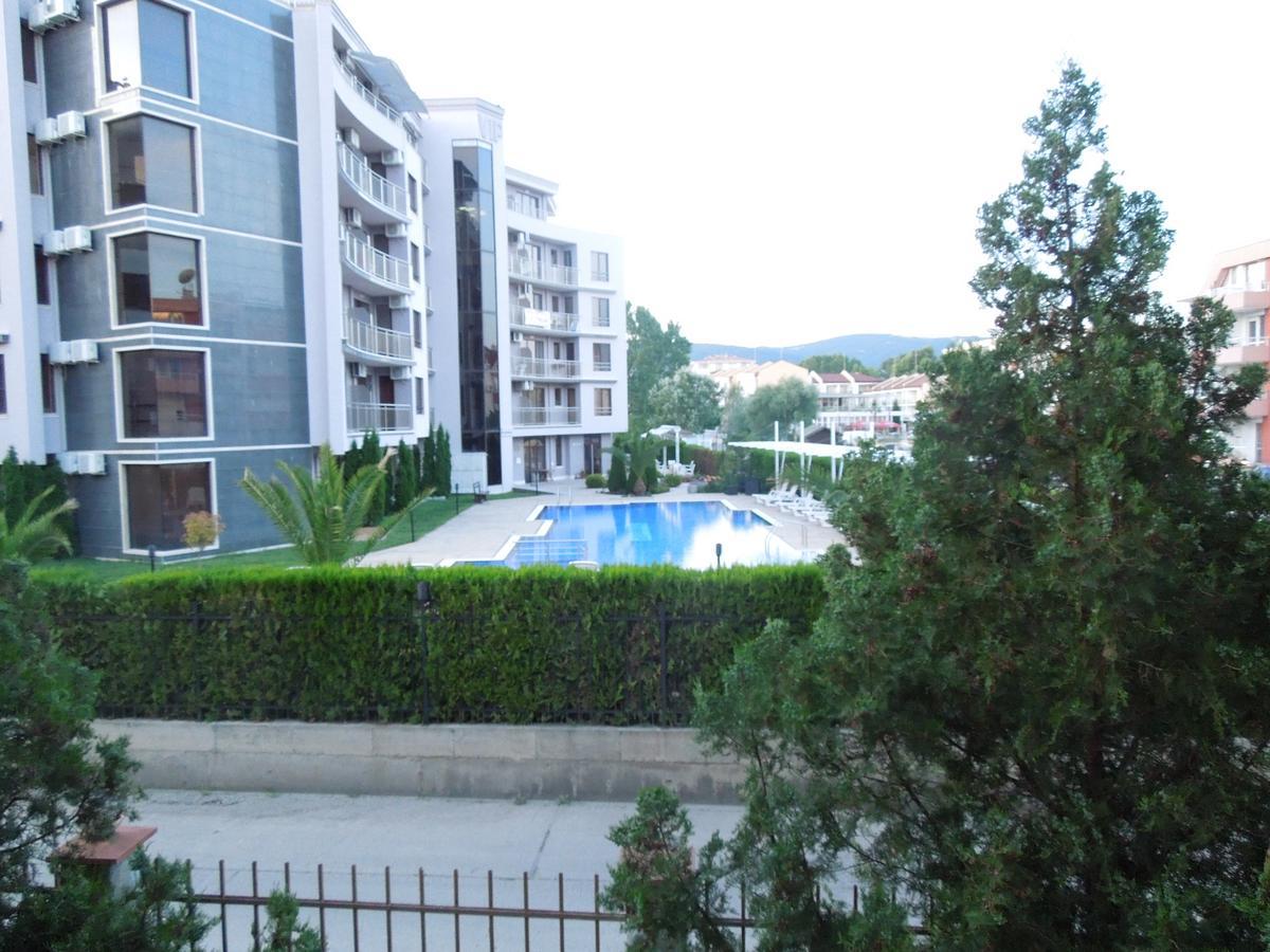 Casa Brava 2 Apartments สวิติ วลัส ภายนอก รูปภาพ